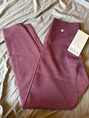 NWT Lululemon Sz.8 Glow Up High Rise Tight 25” SOLD OUT ON WEBSITE